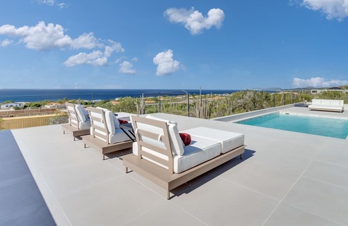 Sabadeco Villa | theVilla 210