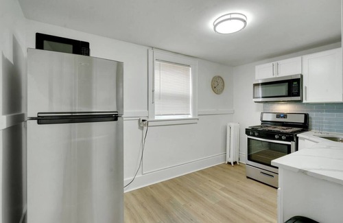 Downtown Rochester Apartment | This apartment is a 2 bedroom(s), 1 bathrooms, located in Rochester, NY.