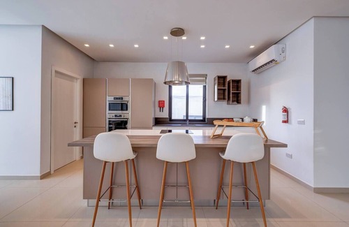 Mellieħa Heights Apartment | This apartment is a 3 bedroom(s), 3 bathrooms, located in Il-Mellieħa, null.