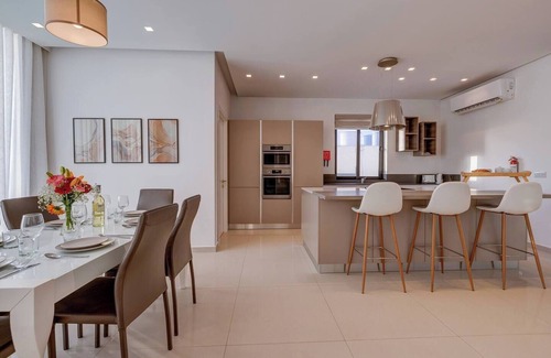 Mellieħa Heights Apartment | This apartment is a 3 bedroom(s), 3 bathrooms, located in Il-Mellieħa, null.