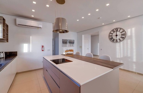 Mellieħa Heights Apartment | This apartment is a 3 bedroom(s), 3 bathrooms, located in Il-Mellieħa, null.