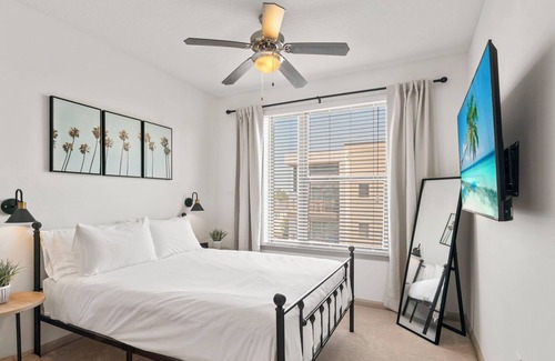 Deerwood Apartment | This apartment is a 3 bedroom(s), 2 bathrooms, located in Jacksonville, FL.