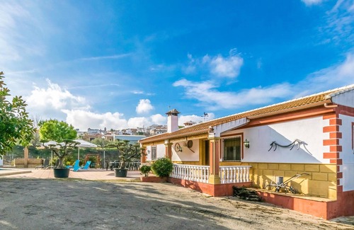 Montemayor House | This beautiful, spacious country house with private pool is located in Montemayor, Córdoba.