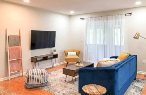 Dixieland Condo | This condominium is a 3 bedroom(s), 2 bathrooms, located in Lakeland, FL.