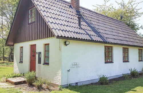 Bastad House | This cottage is located outside the resort of Båstad in Skåne.