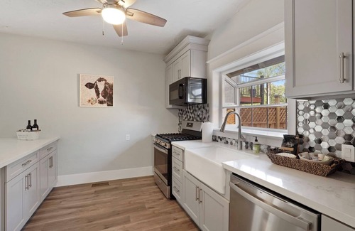 Lodi House | This house is a 2 bedroom(s), 2 bathrooms, located in Lodi, CA.
