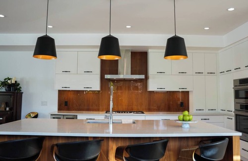 South Pandosy House | This house is a 3 bedroom(s), 3 bathrooms, located in Kelowna, BC.