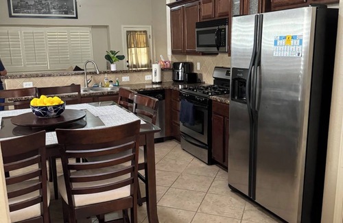 Biggs Field House | This house is a 4 bedroom(s), 2 bathrooms, located in El Paso, TX.