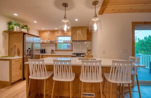 Seneca Falls House | This house is a 4 bedroom(s), 3 bathrooms, located in Seneca Falls, NY.