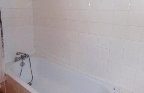 Limeuil Apartment | This magnificent house with a spacious terrace is located in Limeuil, which is officially one of the