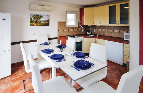Kurili House | This small and cozy vacation home with pool is the ideal place for a family vacation.