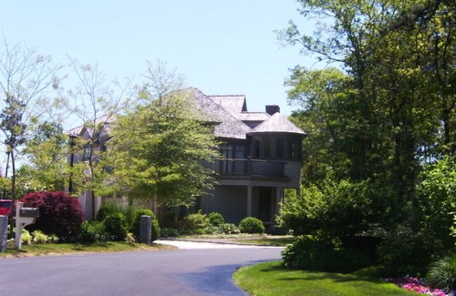 Mashpee Neck House | This spectacular home is situated on a quiet cul-de-sac.