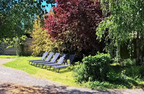 Carly House | This stone house enjoys a quiet village location near Boulogne.