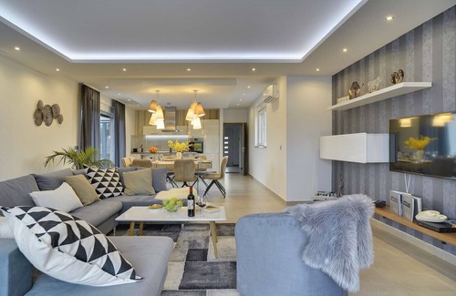 Sikici Villa | This villa with pool is surrounded by nature and offers tennis court.