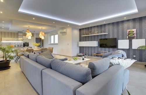 Sikici Villa | This villa with pool is surrounded by nature and offers tennis court.