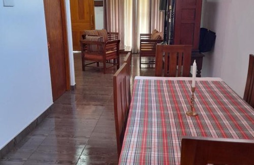 Katugastota House | Thiven's Home Stay