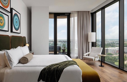 Montrose Hotel | Thompson Houston, by Hyatt