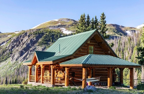 Lake City Cabin | Thoreau's Cabin: Back to the Basics, Beautifully.