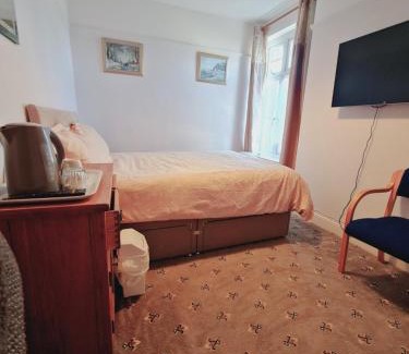 Burnham-on-Sea Bed & Breakfast | Thornbury Accommodation