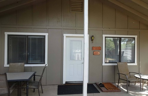 Cornville House | Thoughtful and modern comforts on a peaceful ranch