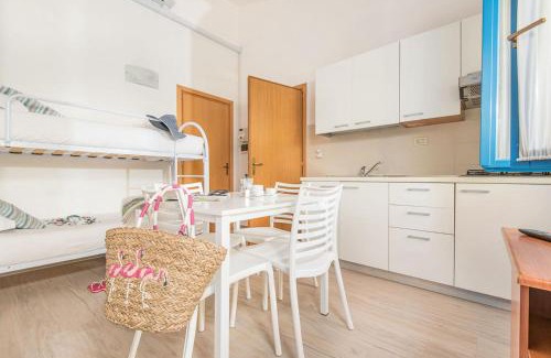 Piombino Apartment | THR - ISA-Appartament plus 4 beds, air conditioning and private outdoor area in Village with 6 swimming-pools