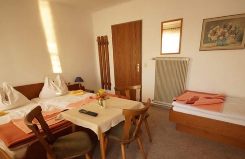 Weyregg am Attersee Cottage | Three and four-bed rooms 34 Seeblick - Gasthof zur Landeroith GmbH