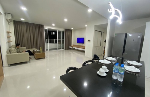District 7 Condo | Three bedroom apartment Right in the city center