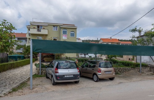 Municipality of Posedarje Apartment | Three bedroom apartment with terrace and sea view Posedarje, Novigrad (A-6190-a)
