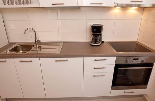Brela Apartment | Three bedroom apartment with terrace and sea view Brela, Makarska (A-19205-c)