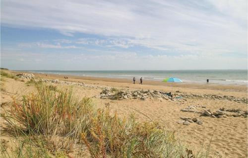 La Tranche-sur-Mer House | Three-Bedroom Holiday Home In La Tranche Sur Mer