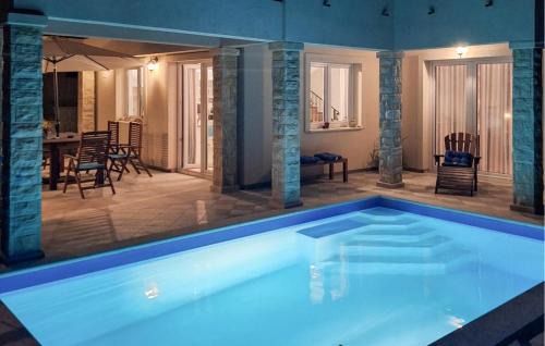 Novigrad House | Three-Bedroom Holiday Home In Novigrad