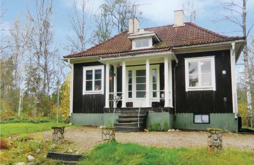 Storebro House | Three-Bedroom Holiday Home In Storebro