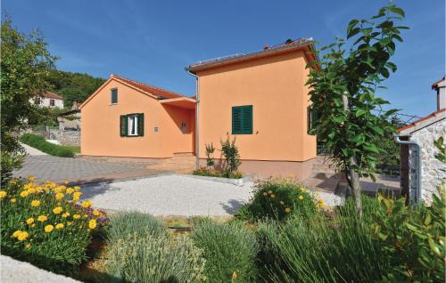 Bilice House | Three-Bedroom Holiday Home In Sibenik