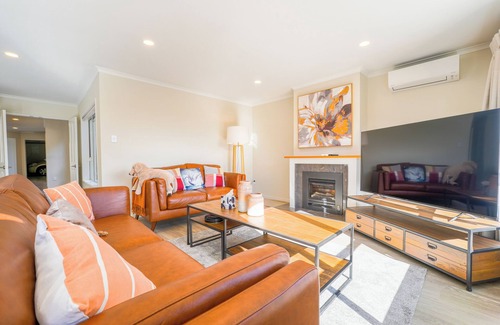 Somerville House | Three-Bedroom Home in Somerville