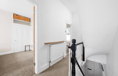 Gorton Apartment | Three Bedroom House by Brookland Stays Serviced Accommodation Short Lets Manchester with Free WiFi