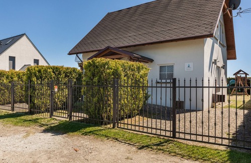 gmina Wolin House | Three-Bedroom House Muschel V with balcony