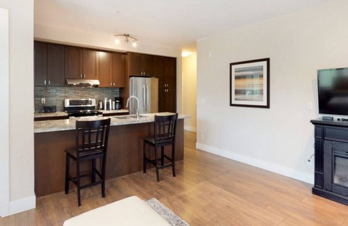 Harrison Hot Springs Apartment | Three Bedroom Penthouse Suite with Lakeview - Harrison Lake View Suites