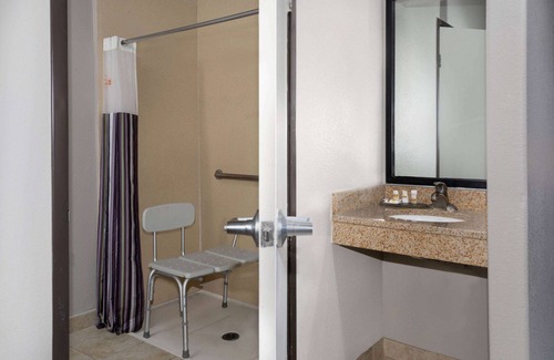 Dupont Hotel | Three Brothers Hospitality LLC