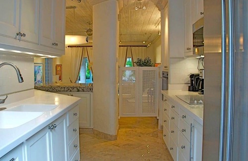 Gibbes Villa | Three Generously Large Air-Conditioned Bedrooms