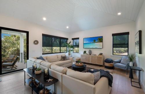 Holmes Beach House | Three Little Birds Cottage