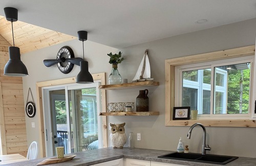 Katrine Cottage | Three Mile Lake Burk's Falls - Muskoka Lake House