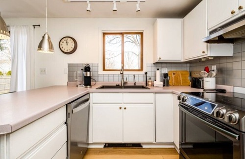 Three Oaks House | Three Oaks Charmer Close To Downtown! Two Night Summer MIN!