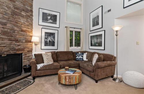 Wintergreen House | Three Ridges 91 with Wintergreen Advantage
