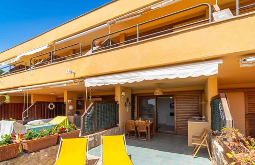 Portisco Apartment | Three-room apartment 4 minutes walk from the beach