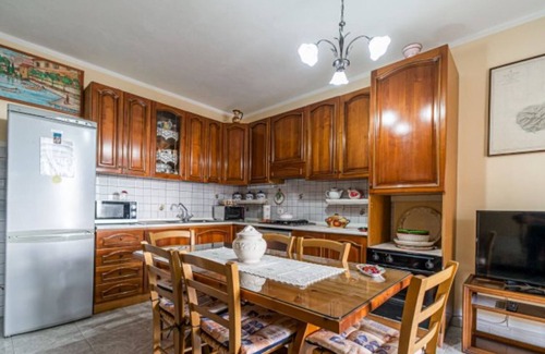 Seccheto Apartment | Three-room Clara with sea view 6 Beds in Seccheto