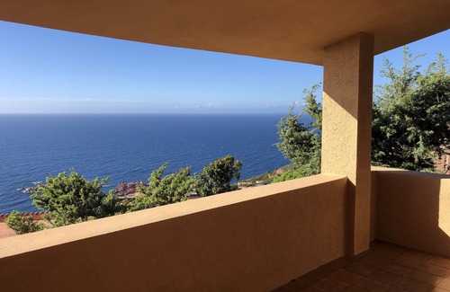 Costa Paradiso Apartment | Three-room independent apartment with terrace overlooking the sea 6 places -Belvedere
