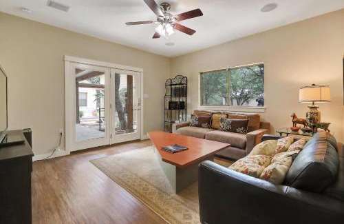 Wimberley House | Three Sisters - Casita 3