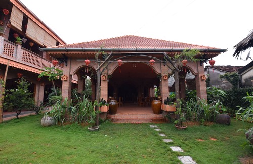 Ba Tri Hotel | Thusan House - Mekong Homestay