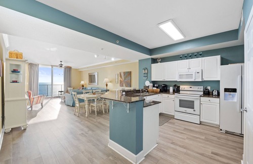 Panama City Beach Condo | Tidewater by Book That Condo