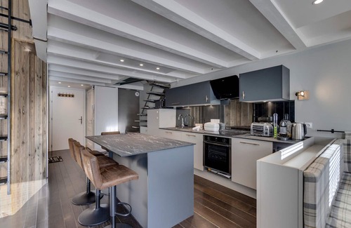 Tignes Apartment | Tignes - Renovated duplex, 3 rooms, near slopes, parking included